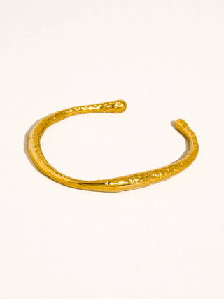 Flânerie by MAIQ - Ruvic 18K Gold Non-Tarnish Textured Open Cuff Bracelet: Yellow Gold