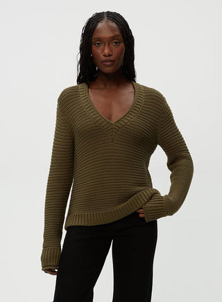 LINDA V NECK PULLOVER