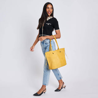 Moda Luxe - Queen - Tote: Honey