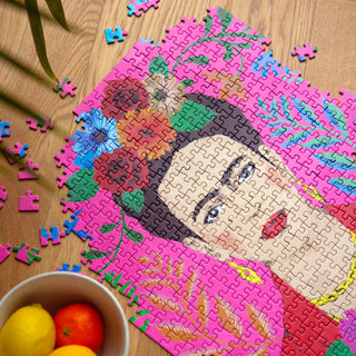 Talking Tables - 500-piece Frida Kahlo Jigsaw Puzzle and Poster
