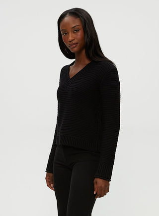 LINDA V NECK PULLOVER