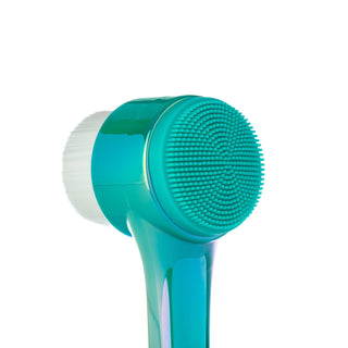Almost Famous - 2-in-1 Facial Cleansing & Exfoliating Brush