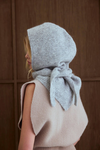 Arctic Fox & Co. - The Alpaca Hooded Scarf - Blizzard Grey