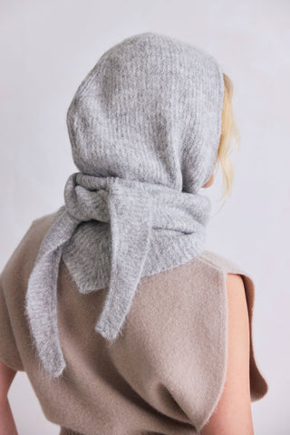 Arctic Fox & Co. - The Alpaca Hooded Scarf - Blizzard Grey