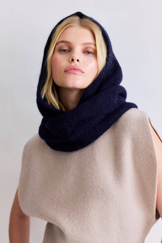 Arctic Fox & Co. - The Alpaca Hooded Scarf - Deep Sea Navy