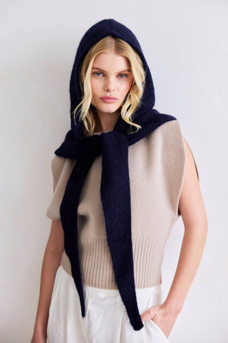 Arctic Fox & Co. - The Alpaca Hooded Scarf - Deep Sea Navy