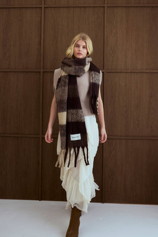 Arctic Fox & Co. - North America - The Reykjavik Scarf - 100% Recycled - Brown Check - FW25