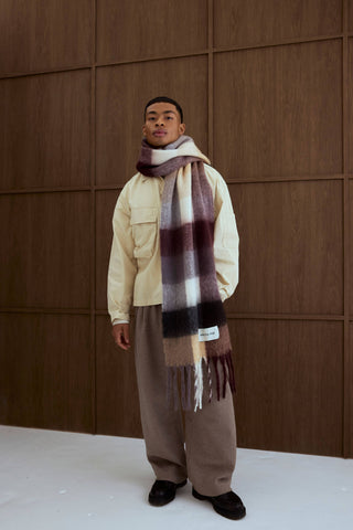 Arctic Fox & Co. - North America - The Reykjavik Scarf - 100% Recycled - Grey/Black Check - FW25