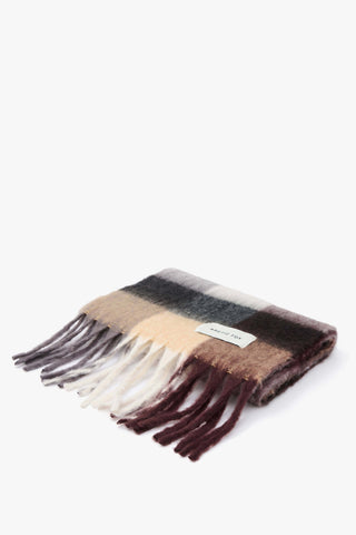 Arctic Fox & Co. - North America - The Reykjavik Scarf - 100% Recycled - Grey/Black Check - FW25