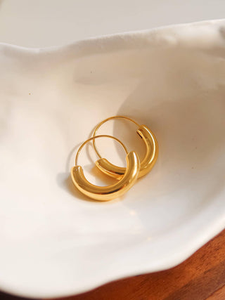 Flânerie by MAIQ - Mackenzie 18K Non-Tarnish U-Shape Hoop Earring: Yellow Gold