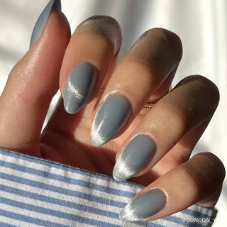 Glamnetic - Baby Blues Press-On Nails|Pastel Blue|Velvet Metallic Finish