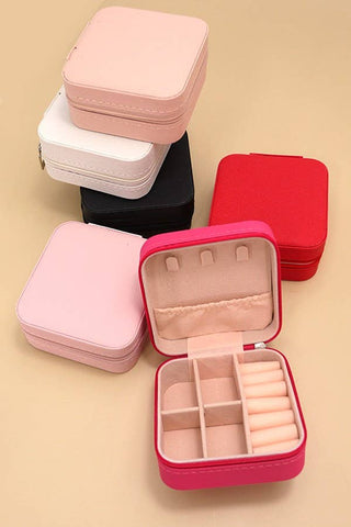 JOSSLYN by wall to wall - Jewelry Organizer Travel Box