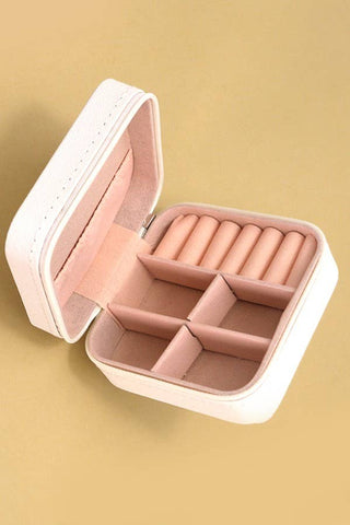 JOSSLYN by wall to wall - Jewelry Organizer Travel Box