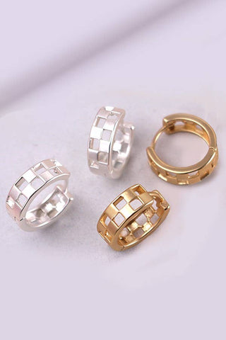JOSSLYN by wall to wall - MINI CUTOUT CHECKER HOOP HUGGIE EARRING