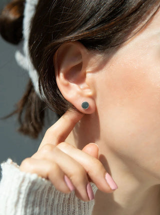 Lucky Feather Extra Love - Hearts + Round Studs