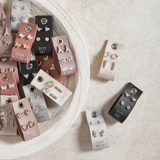 Santa Barbara Design Studio Busy Bee Silver Stud Earrings set