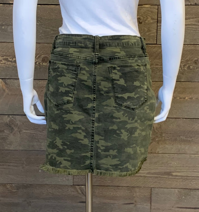 Camouflage Skirt - Taryn x Philip Boutique