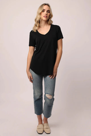 Megan V-Neck Tee - Taryn x Philip Boutique