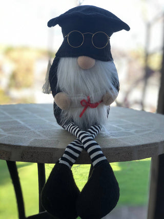 Graduation Gnomes - Student Gift - Sitting gnomes - Taryn x Philip Boutique